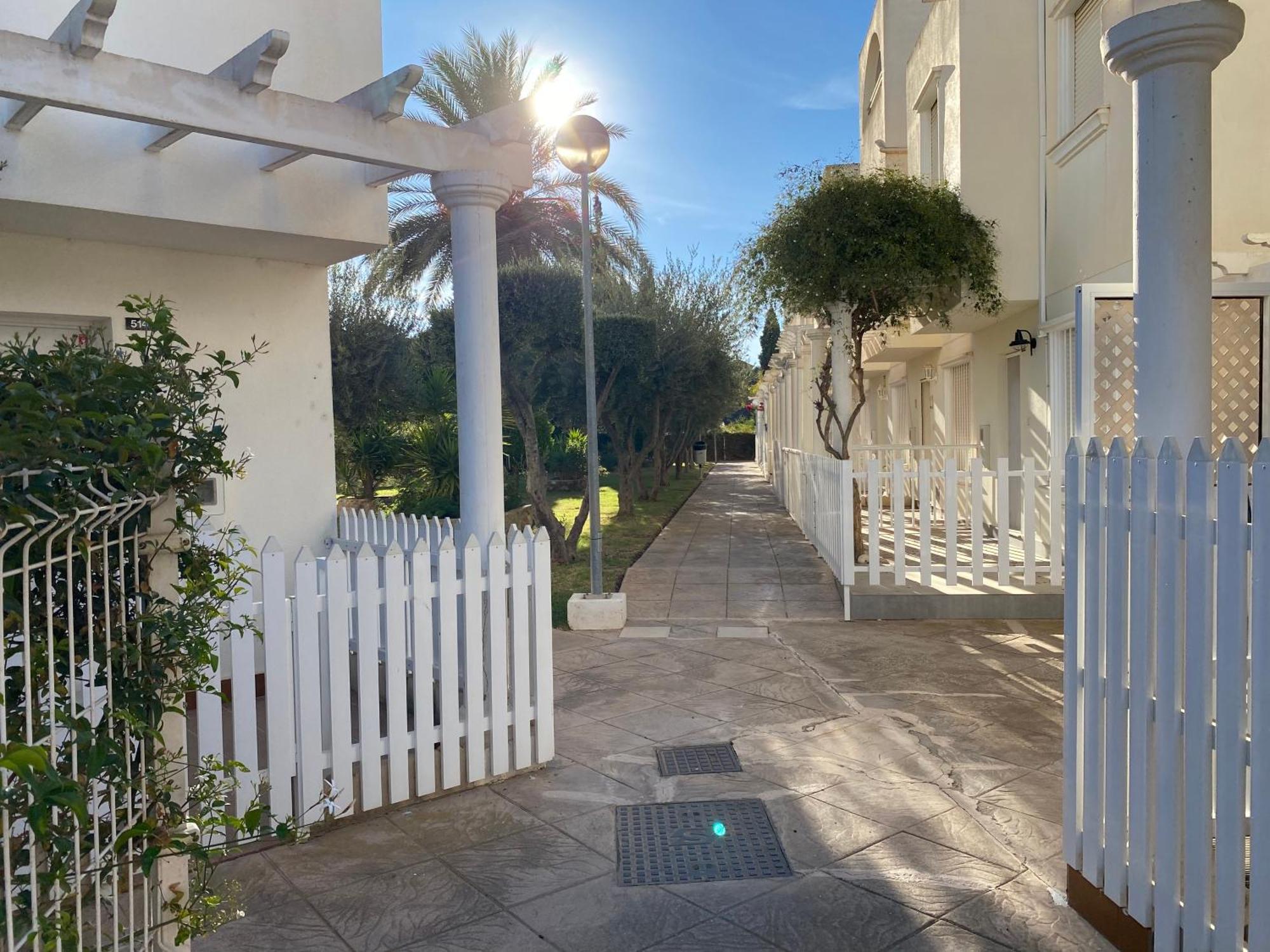 Garden Vistas. Hermoso Duplex Con Patio, Solarium Y Piscina. Vera Luaran gambar